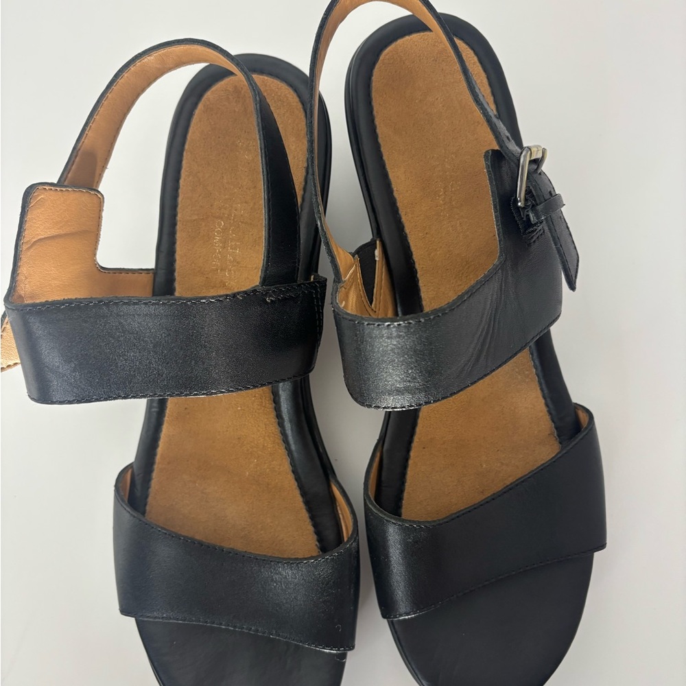 Naturalizer Black Leather Women's Sandals ECU size 9.5N - Picture 2 of 6
